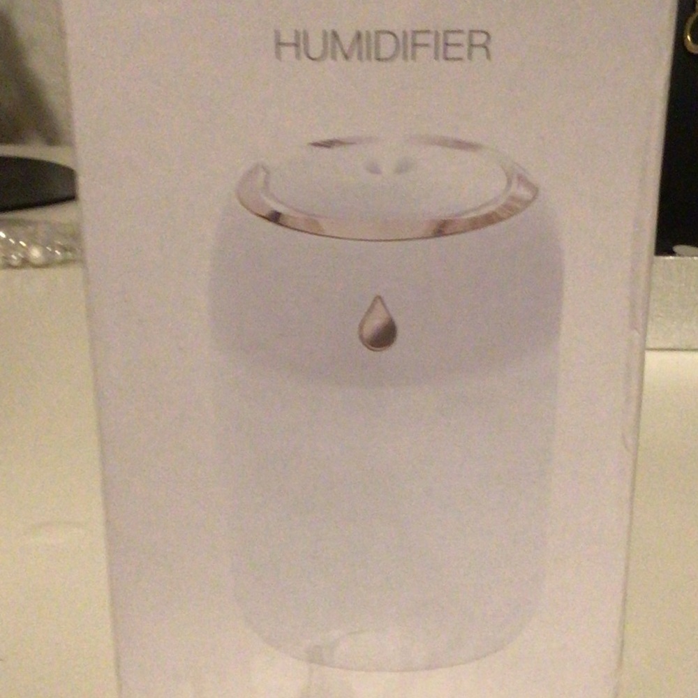 Beauty Mini Humidifier/ Aroma diffuser. - Picture 3 of 5